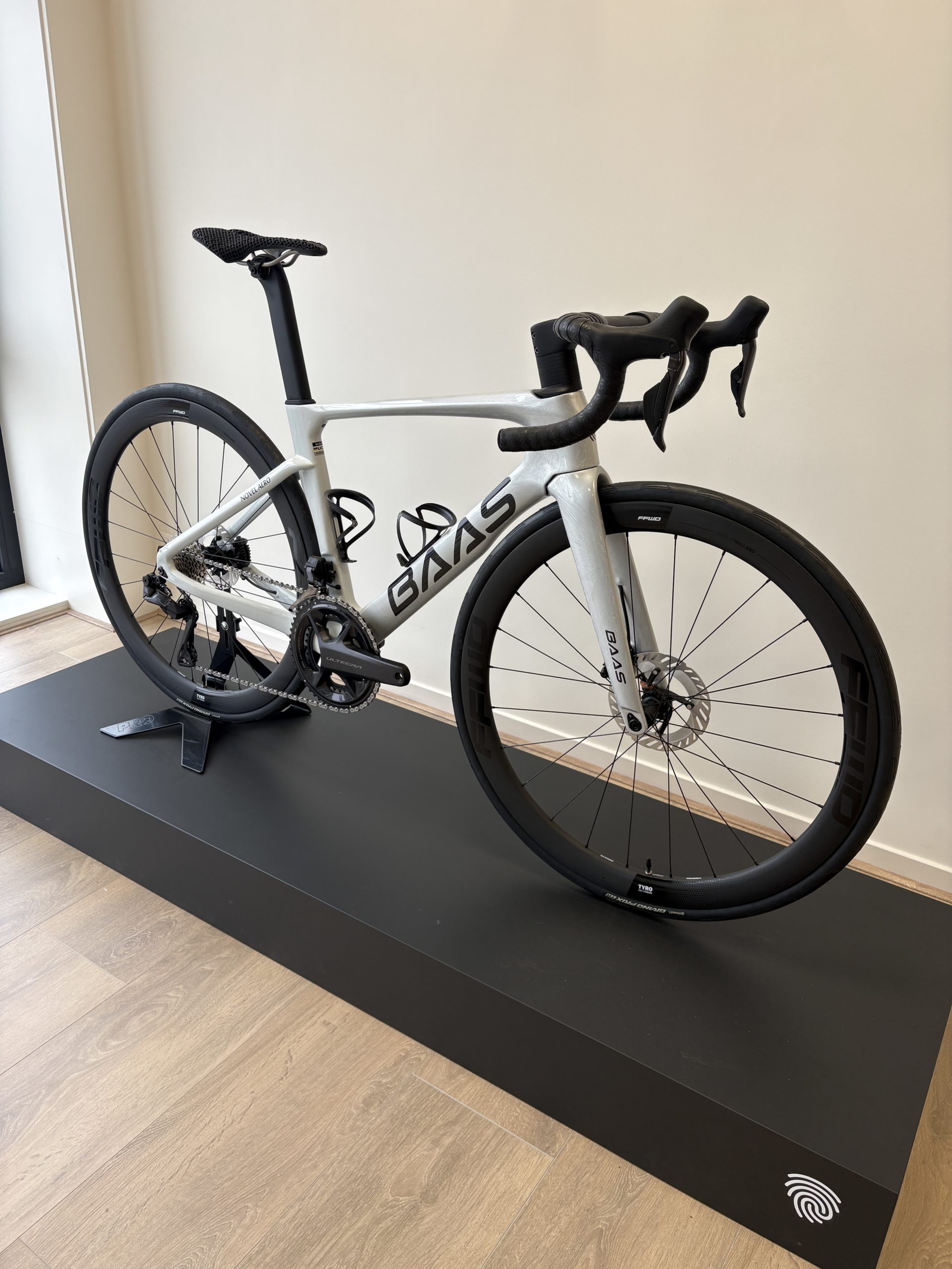 BAAS Novel Aero S - Crystalized Silver White Ultegra Di2