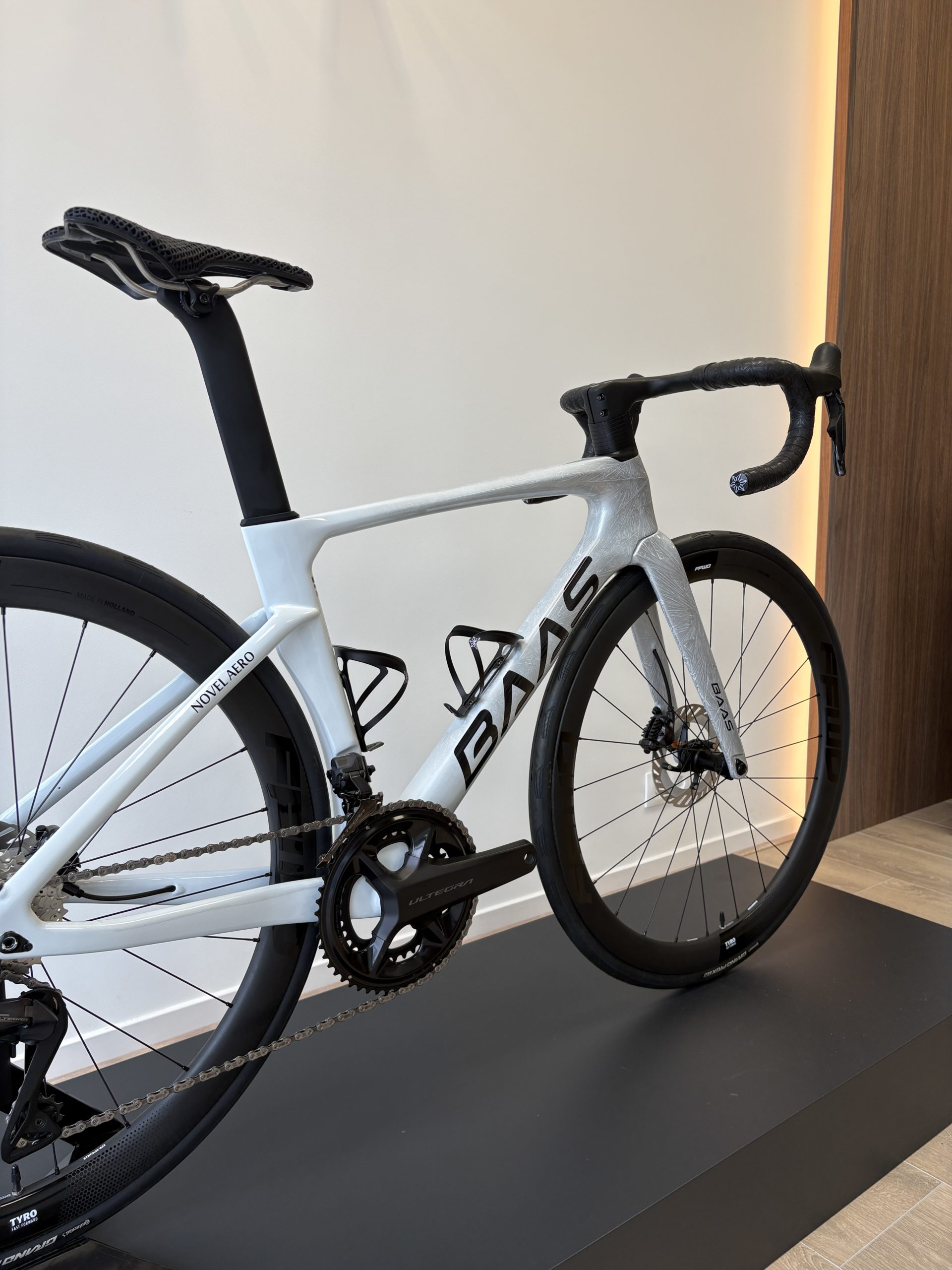 BAAS Novel Aero S - Crystalized Silver White Ultegra Di2 - Afbeelding 9
