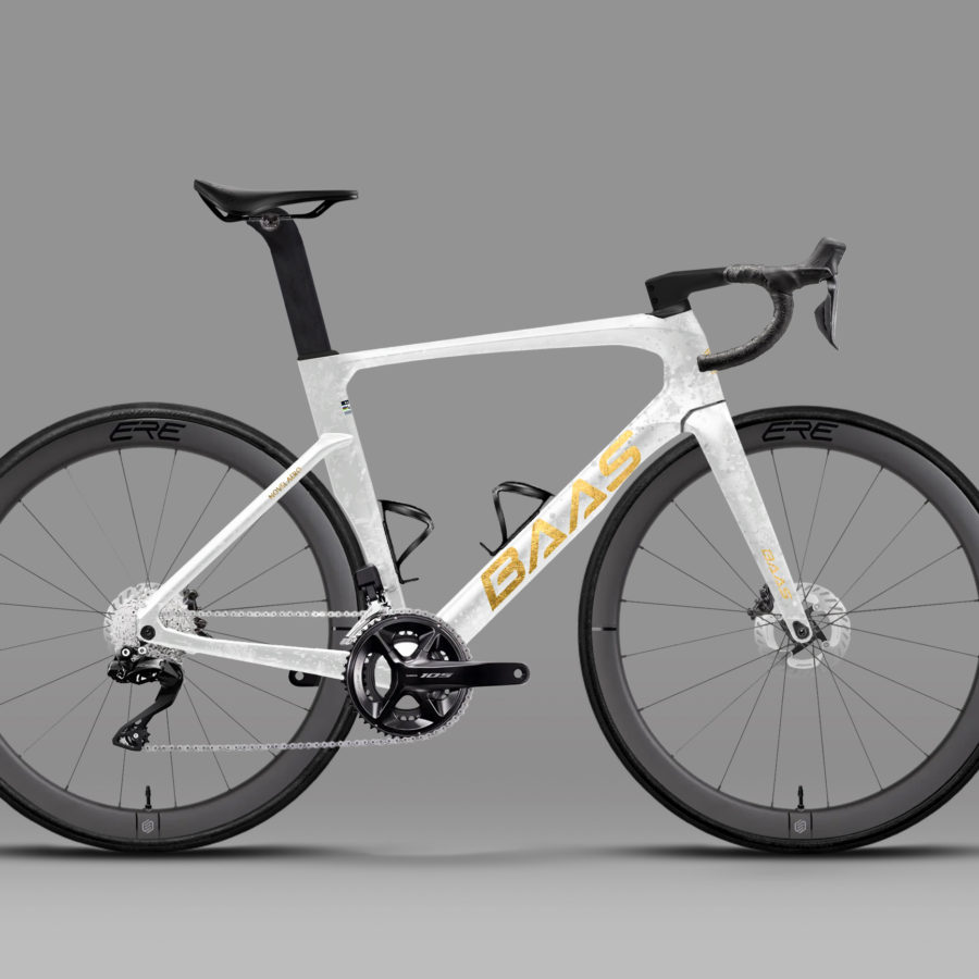BAAS Essential Serie - Novel Aero 105 Di2 - White Dabbed Silver / Gold